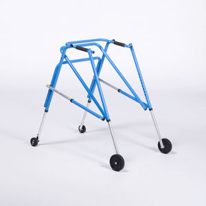 deambulatore rollator a 4 rotelle