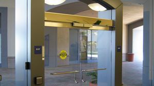 sistema di automazione per porta per sala di ospedale 1