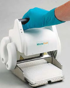 termosigillatrice per micropiastre
