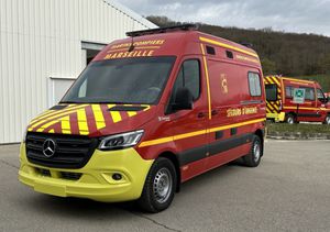 ambulanza per terapia intensiva