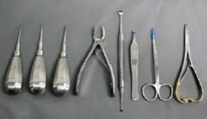 strumentario veterinario per estrazione dentale