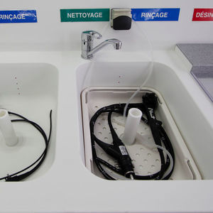 sistema di pulizia e disinfezione per endoscopio