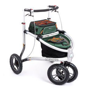 deambulatore rollator a 4 ruote 1