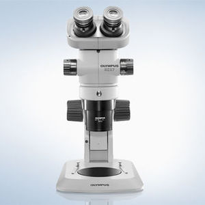 stereomicroscopio da laboratorio / ottico / binoculare / a sfondo scuro