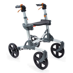 deambulatore rollator a 4 ruote 1