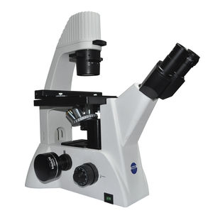 microscopio da laboratorio