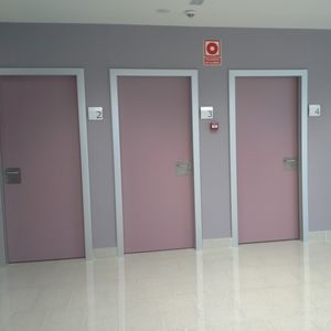 porta per struttura sanitaria
