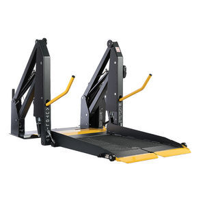 piattaforma elevatrice per sedia a rotelle