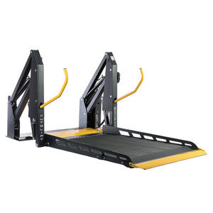 piattaforma elevatrice per sedia a rotelle