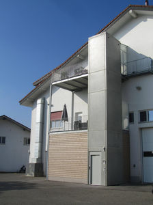 piattaforma elevatrice per sedia a rotelle 1