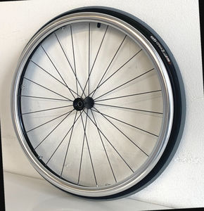 ruota per sedia a rotelle posteriore