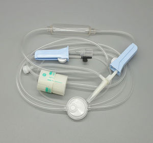 set di infusione con connettore a Y 1