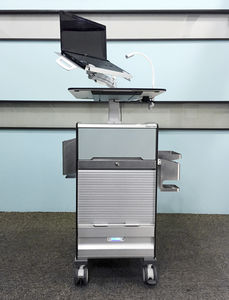 carrello informatico medico