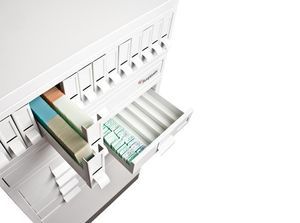 rack di stoccaggio con rotelle