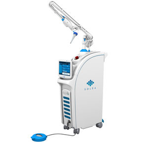 laser odontoiatrico / per chirurgia dei tessuti molli / su carrello