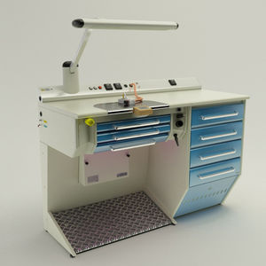postazione di lavoro per laboratorio odontotecnico con illuminazione