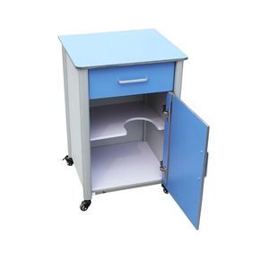 comodino con rotelle 1