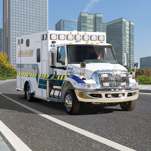 Ambulanza con compartimenti - American Emergency Vehicles