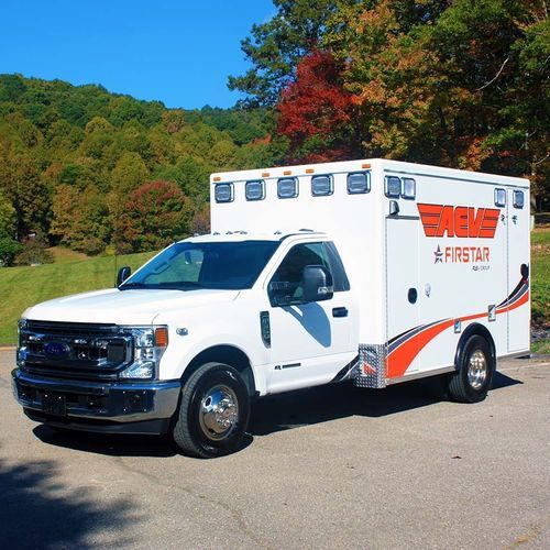 Ambulanza con compartimenti - Firstar™ - American Emergency Vehicles - tipo I / tipo III / con ossigenoterapia