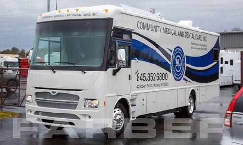 Unità mobile ospedaliera per cure odontoiatriche - 17433 - Farber Specialty Vehicles - autobus / diesel / automatica