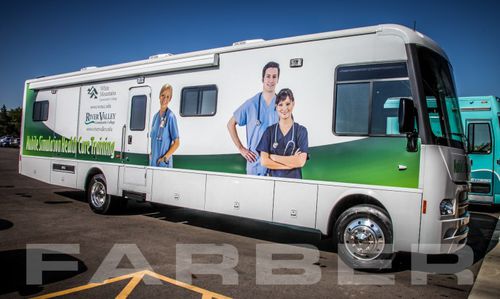 Unità mobile ospedaliera per simulazione medica - 15912 - Farber Specialty Vehicles - da laboratorio / autobus / con compartimenti