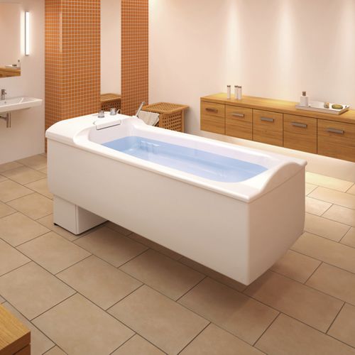 Vasca da bagno ospedaliera elettrica - Balance - Trautwein - regolabile in altezza