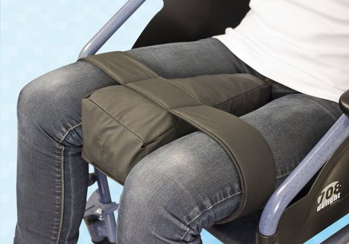 Cuscino di posizionamento per gambe - PLOT-1 - CLINIBED - per sedia a rotelle / in espanso