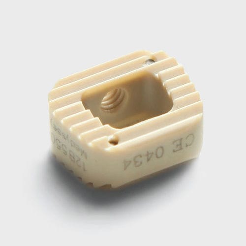 Gabbia intersomatica cervicale - C7™  - Medyssey Spine - via anteriore / in PEEK