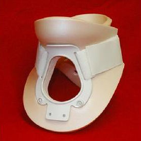 Collare cervicale rigido - L0172 - Tiburon Medical Enterprises - C4 / con apertura per tracheotomia / con mentoniera