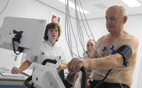 Carrello medico - ALPHATRON MEDICAL GmbH - ospedaliero / per ECG / di trasporto