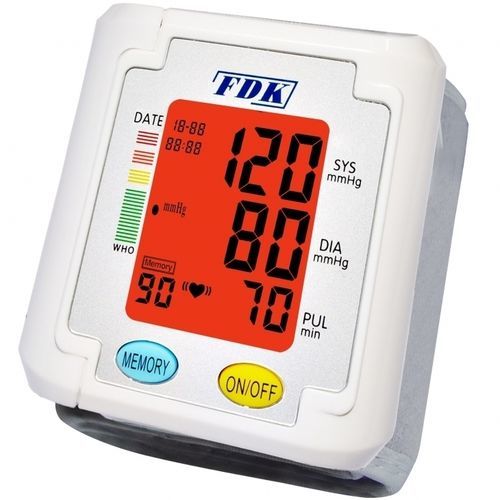 Sfigmomanometro elettronico automatico - FT-B11W-V - Fudakang Industrial LLC. - per polso / con bracciale integrato / 1x90