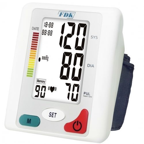 Sfigmomanometro elettronico automatico - FT-C02-V(XL) - Fudakang Industrial LLC. - con bracciale adulti / 2x90