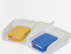 Pedale di comando per elettrobisturi - FS-82-W - Suns International - elettrico / doppio