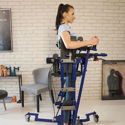 Verticalizzatore manuale - iStander - ALREH Medical Sp.z o.o. - con rotelle / con imbracatura / con posizione semi-seduta