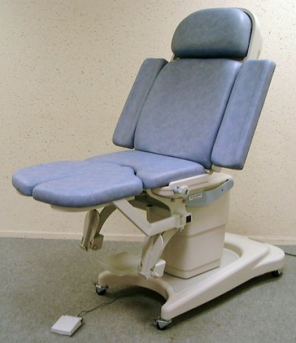 Poltrona per visita ginecologica - 96000000 - Creo Medical - urologica / elettrica / ad altezza regolabile
