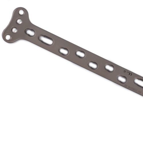 Placca per osteotomia per radio - 122261008 - Canwell Medical - distale / bloccata / in titanio