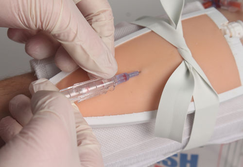 Simulatore per puntura venosa - Venous - Remedy Simulation Group - per iniezioni endovenose / per assistenza generale / pad