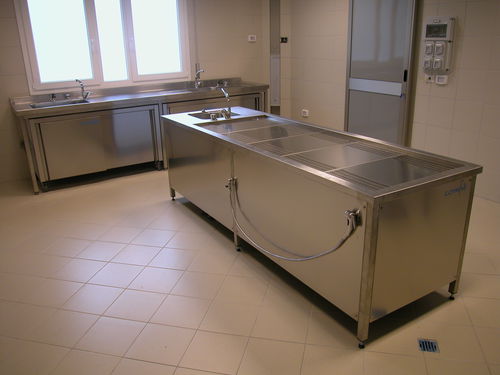 Sala autoptica per struttura sanitaria - comfit s.r.l - per il settore medico