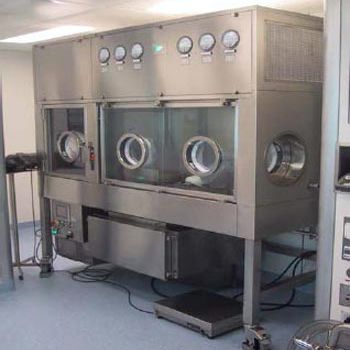 Isolatore per principi attivi - Lesatec - classe ISO 5 / da terra / a pressione negativa