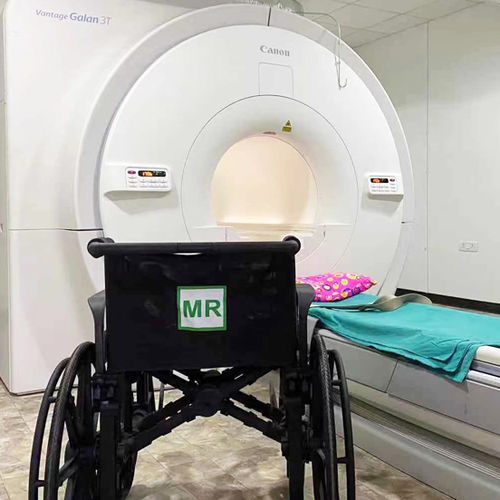 Sedia a rotelle manuale - HO-W101 - Hongkong Medi - da interno / compatibile MRI / con poggiagambe