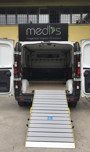 Rampa di accesso per automobile - Swivel  - Medlis Ramps - con fissaggio al veicolo