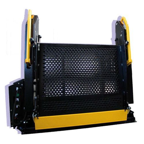 Piattaforma elevatrice per sedia a rotelle - iCLASS™ - Mobility Networks - per veicolo