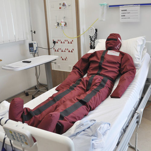 Manichino didattico per assistenza generale - TRA024 - Hospital Aids - in plastica / rosso