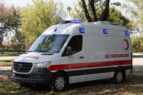 Ambulanza furgone - KURTARAN AMBULANS - tipo B / con ossigenoterapia / a 4 barelle