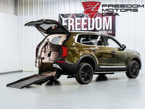 Veicolo per disabili SUV - 28519 - Freedom Motors USA - entrata posteriore