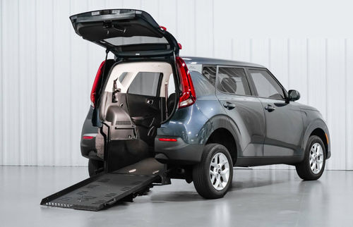 Veicolo per disabili SUV - 28571 - Freedom Motors USA - entrata posteriore