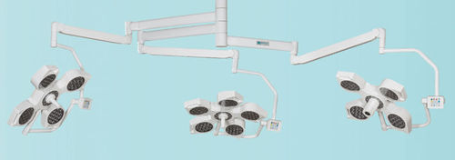 Lampada scialitica a soffitto - Medlight 50+40+40  - Meditech India - LED / 3 bracci
