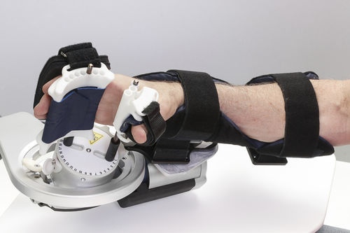 Sistema di riabilitazione della mobilità della mano - InMotion ARM HAND™ - BIONIK Laboratories - informatizzato
