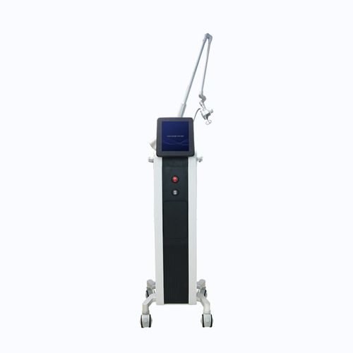 Laser per ringiovanimento vulvo-vaginale - 2025 - GoldenLaser - CO2 / su carrello / a millisecondi
