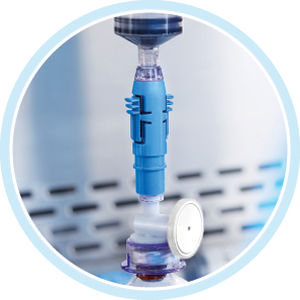 Adattatore per flaconi - ChemoLock™ - ICU Medical